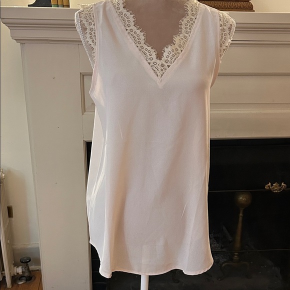 Berryou Tops - Berryou Elegant Lace Trim Cream Colored Camisole